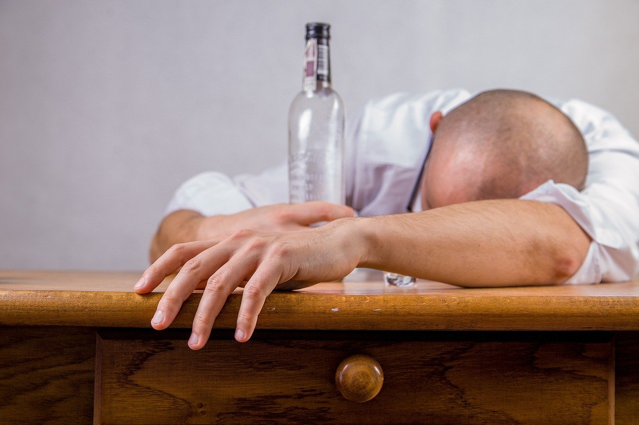Hangover, Waking Up Refreshed: How to Cure Your Alcohol Hangove